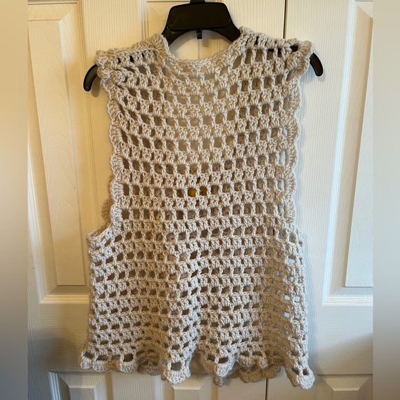 Vintage Handmade Crochet Boho Sweater Vest with Flower Appliqués Beige Cream EUC - Picture 2 of 7